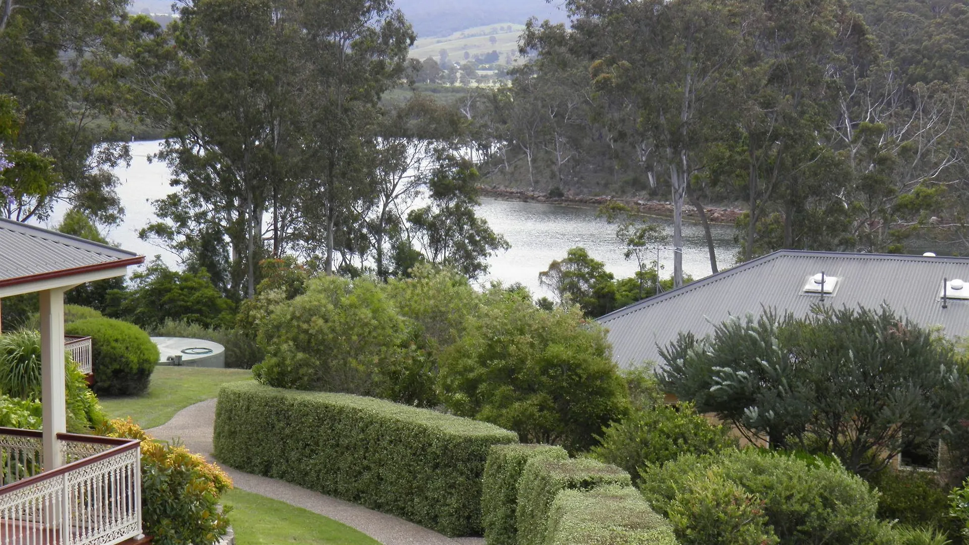 Robyn'S Nest Lakeside Resort Merimbula Australien