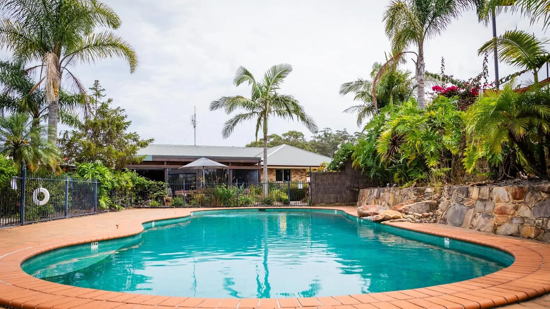 ***** Guest house Robyn'S Nest Lakeside Resort Merimbula Australia