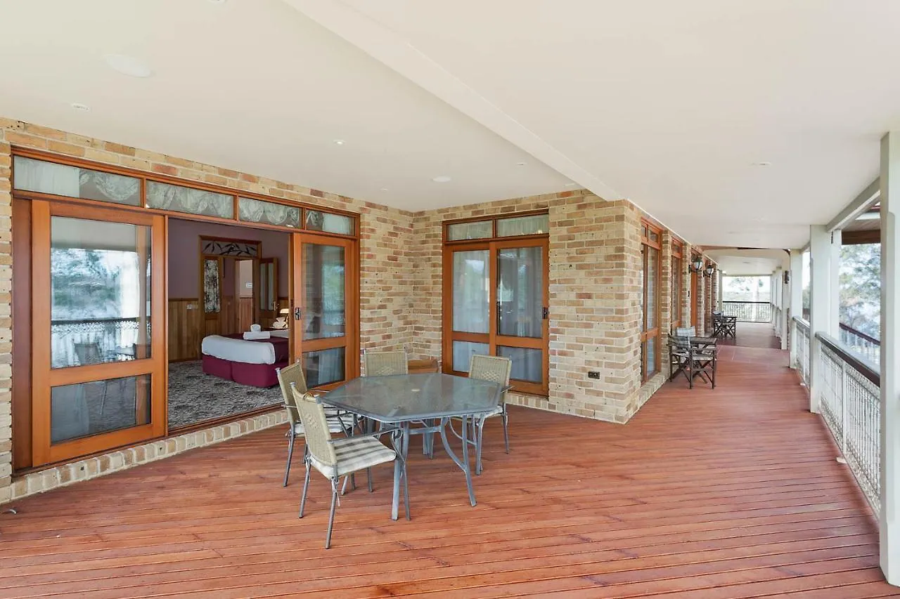 Robyn'S Nest Lakeside Resort Merimbula 5*,