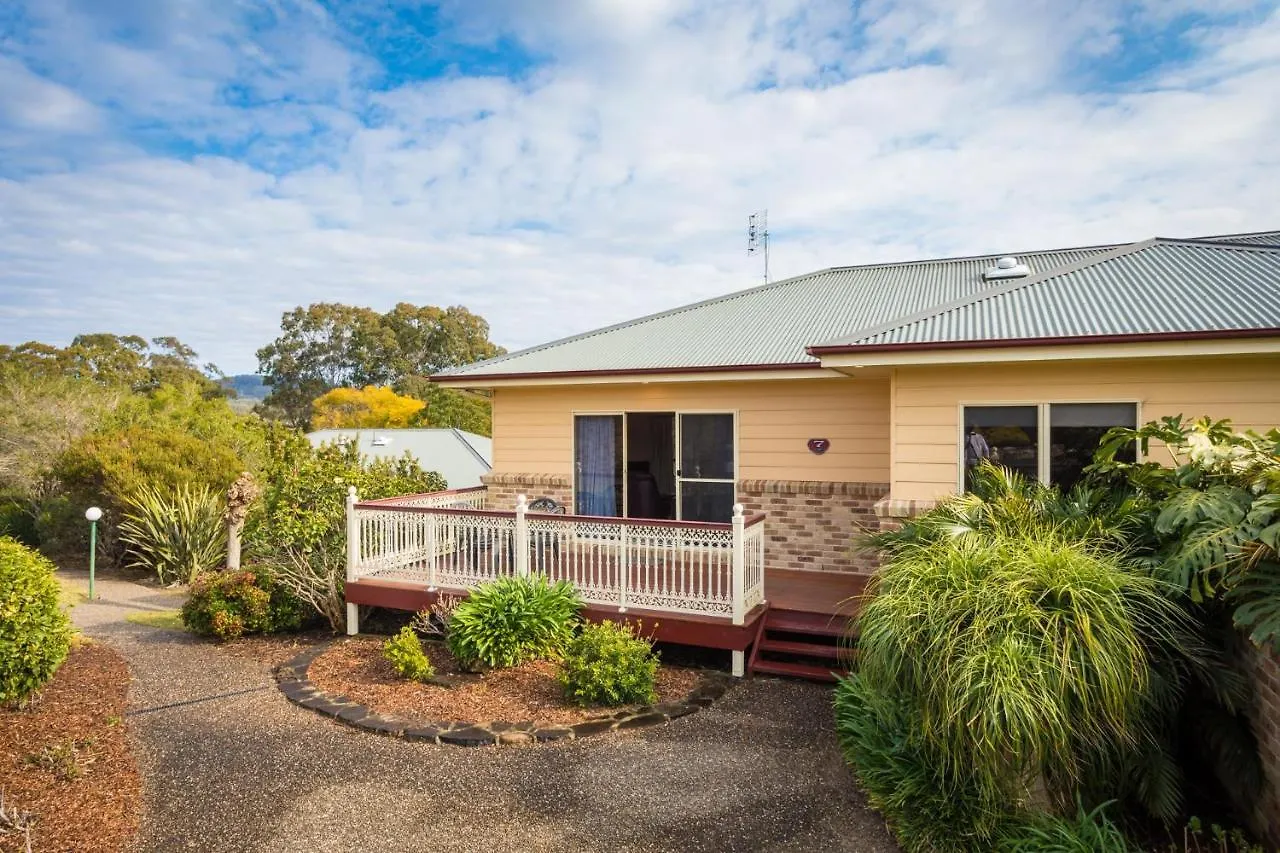 Robyn'S Nest Lakeside Resort Merimbula Guest house