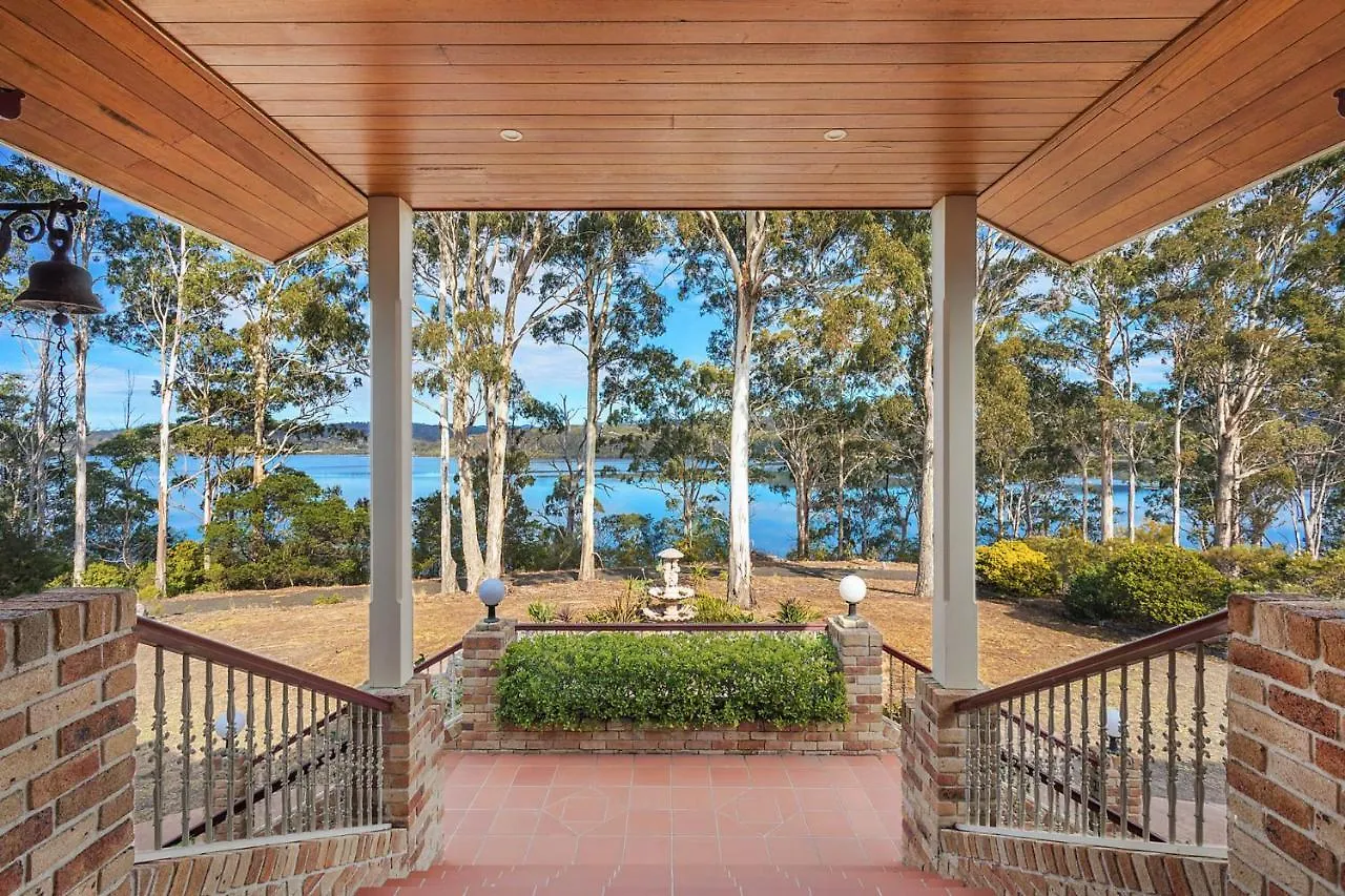 Guest house Robyn'S Nest Lakeside Resort Merimbula